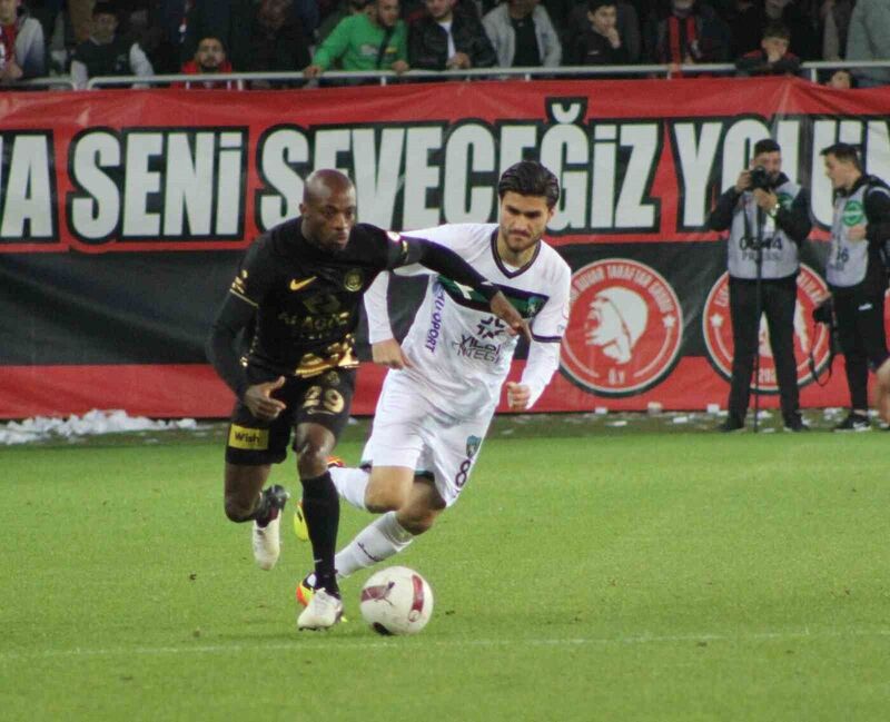 Trendyol 1. Lig: Çorum FK: 2 – Kocaelispor: 1