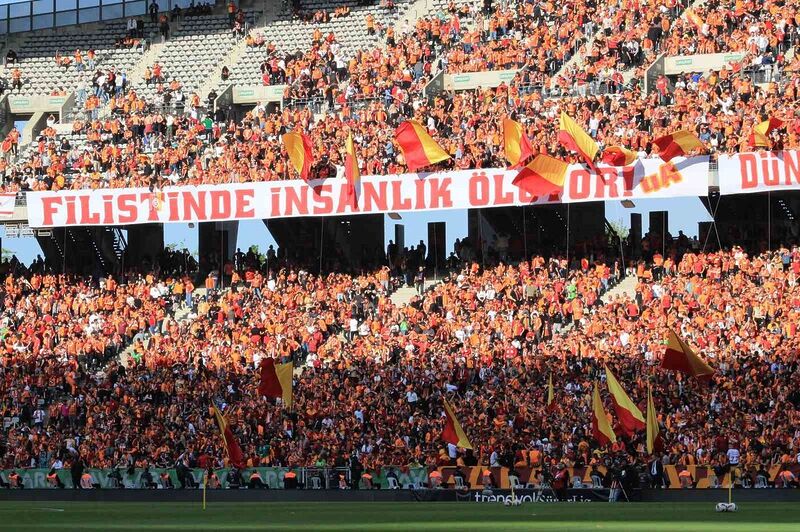 Trendyol Süper Lig: Fatih Karagümrük: 0 – Galatasaray: 0 (Maç devam ediyor)