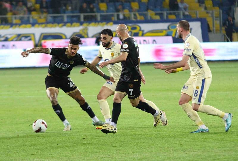 Trendyol Süper Lig: MKE Ankaragücü: 1 – Alanyaspor: 0 (İlk yarı)