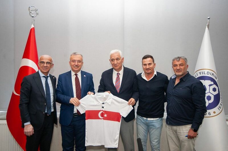 TÜRK FUTBOLUNUN UNUTULMAZ İSİMLERİ