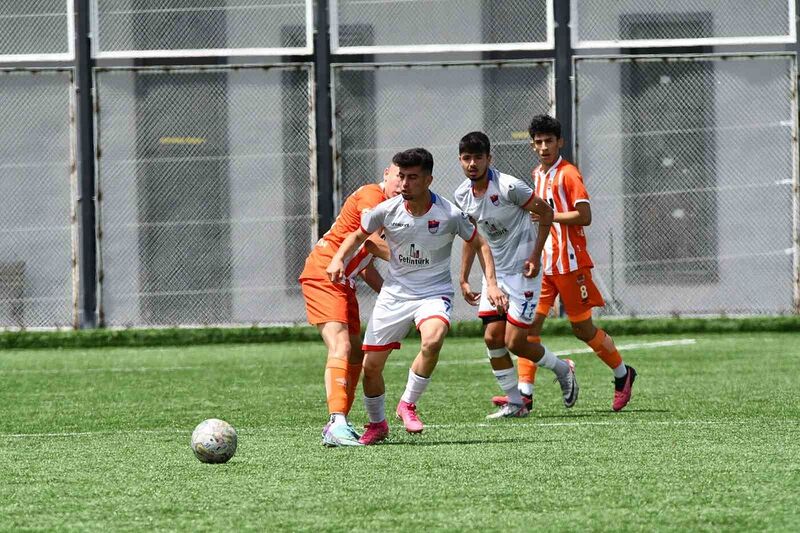 U18 Türkiye Şampiyonası: Niğde Belediyespor: 4 – Adana 1954 FK: 3