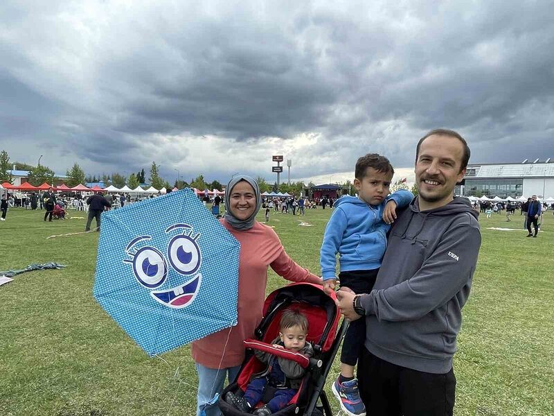 Uçurtma etkinliğinde 7’den 70’e herkes çocuklar gibi eğlendi