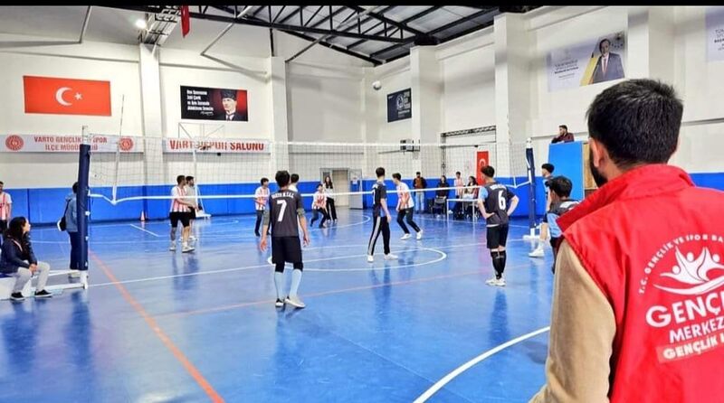 Varto’da voleybol turnuvası