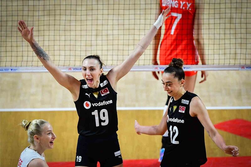 2024 FIVB Voleybol Milletler Ligi: Çin: 3 – Türkiye: 2