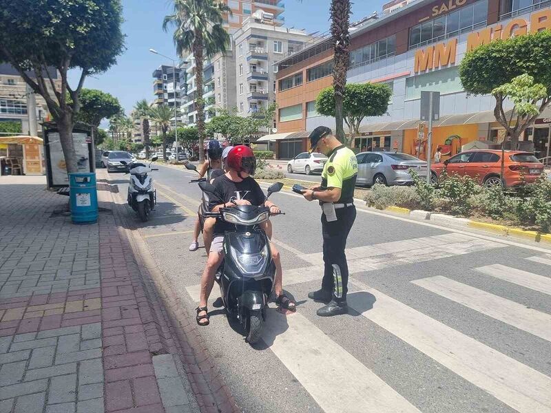 ANTALYA’NIN ALANYA İLÇESİNDE JANDARMA