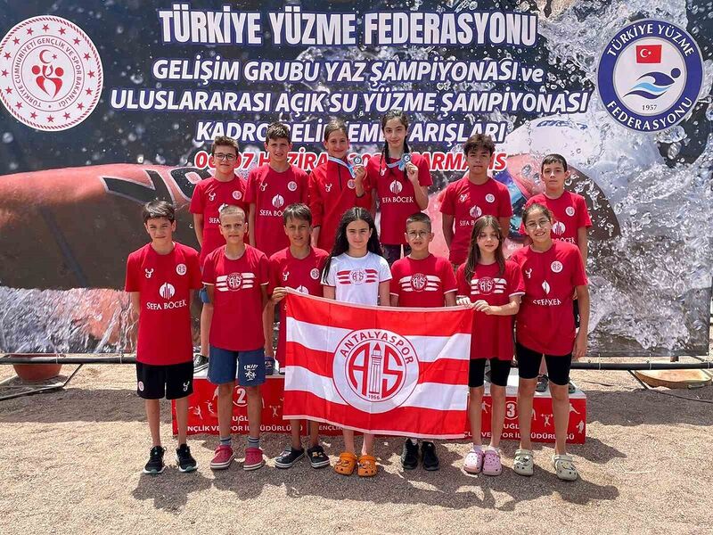 ANTALYASPOR YÜZME TAKIMINDAN 7