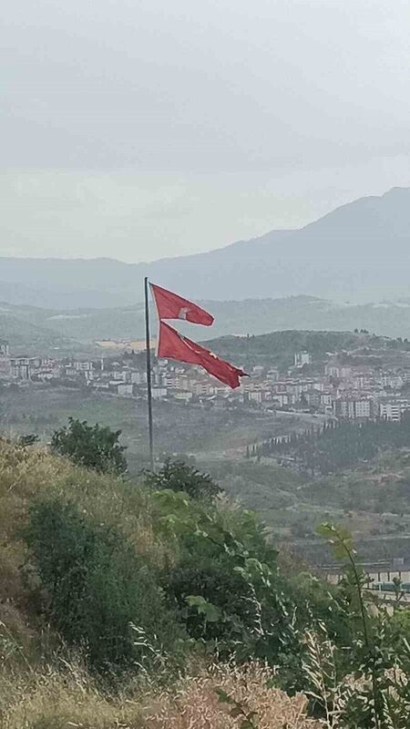 KARABÜK’TE ANİDEN BASTIRAN VE