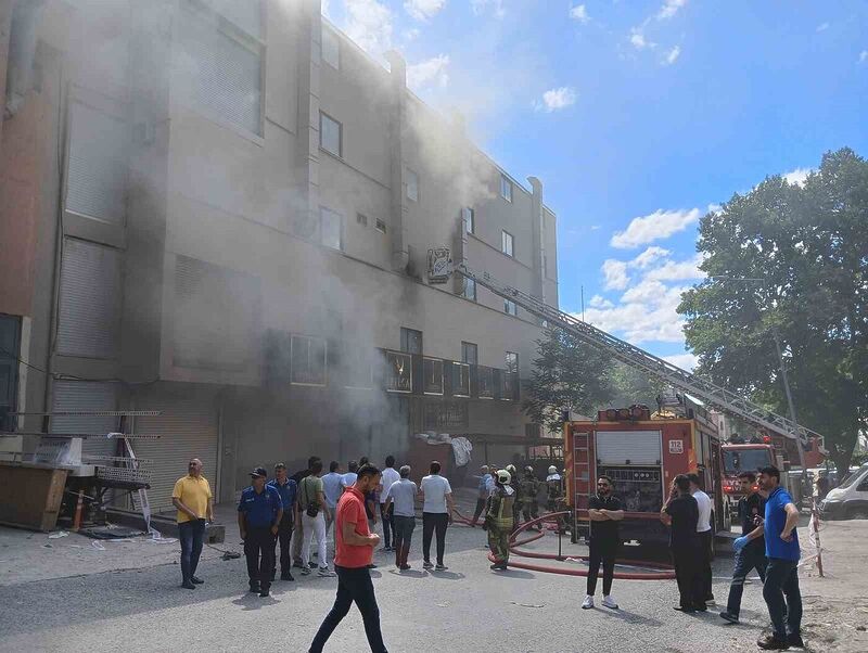 ANKARA'DA BİR MOBİYA ATÖLYESİNDE