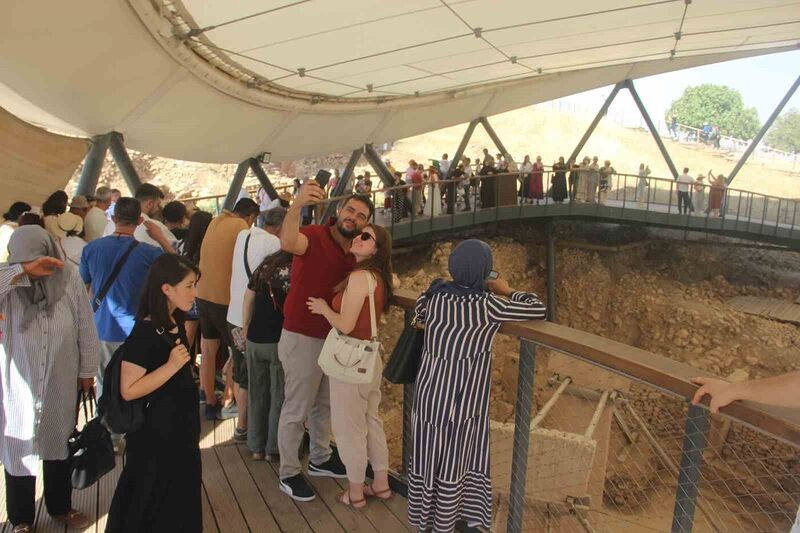 Bayram tatilinde Göbeklitepe’ye ziyaretçi akını