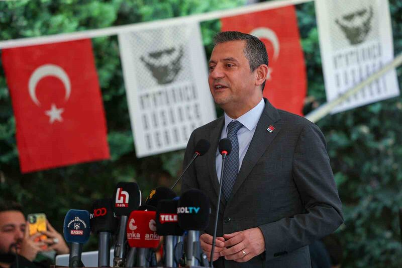 CHP lideri Özel: “Türkiye’yi yönetme vakti dedirtecek ve ellerindeki anahtar önümüzdeki dönem CHP iktidarının anahtarıdır”