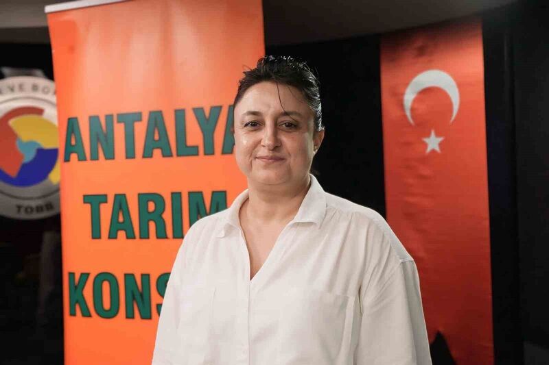 ZELİHA ÖZTÜRK