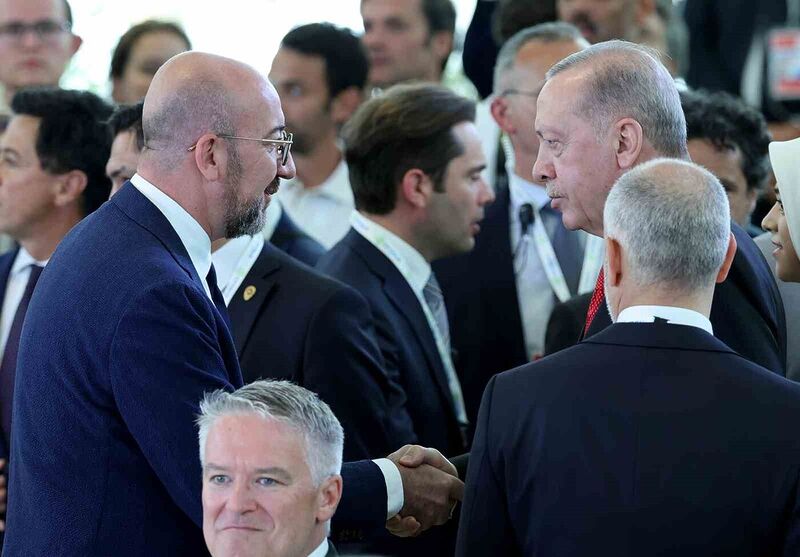 Cumhurbaşkanı Erdoğan, G7 Zirvesi’ne katılan liderlerle görüştü