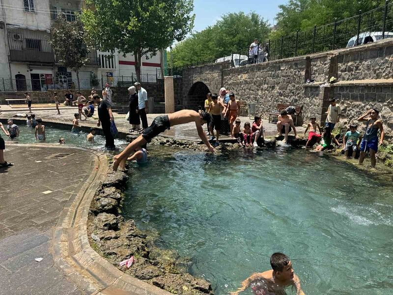 DİYARBAKIR’DA HAVA SICAKLIKLARININ 43