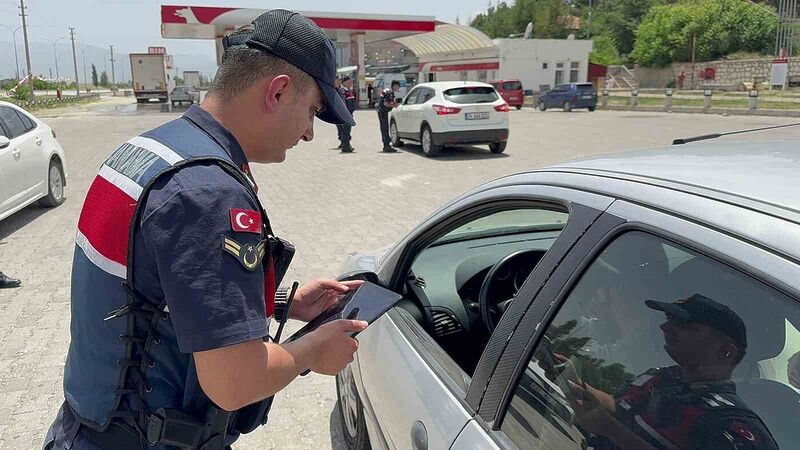 AFYONKARAHİSAR’IN BOLVADİN İLÇESİNDE JANDARMA