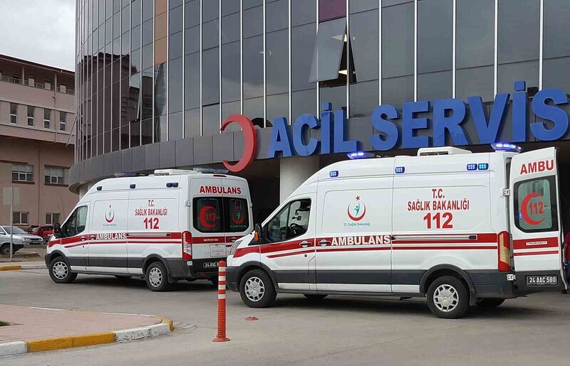 Erzincan’da trafik kazası: 9 yaralı