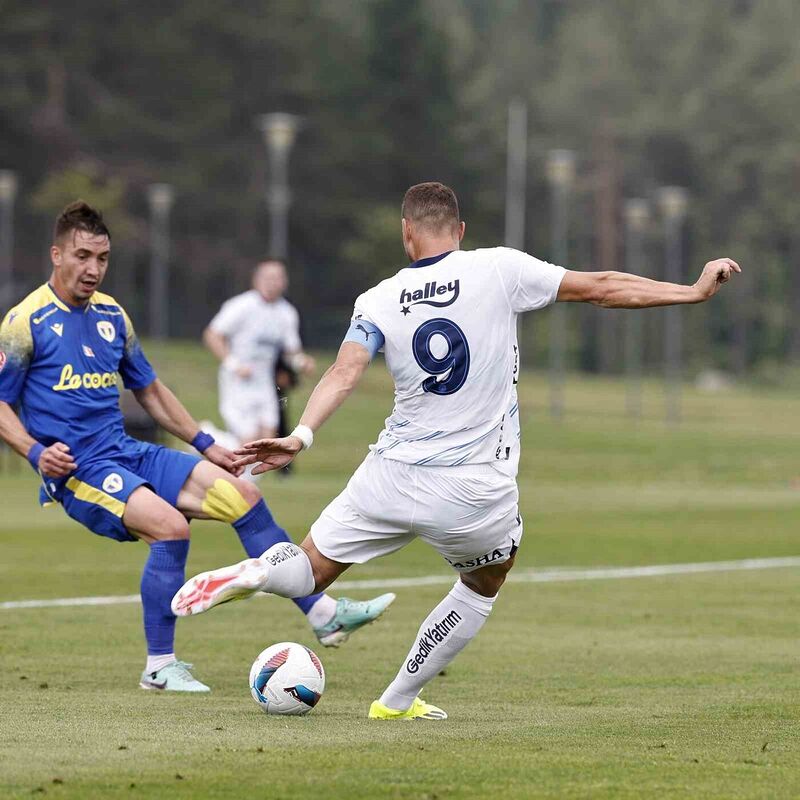 Fenerbahçe, hazırlık maçında Petrolul Ploiesti’yi 2-1 mağlup etti