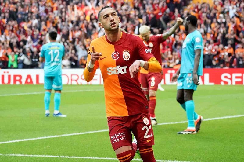 GALATASARAY, 31 YAŞINDAKİ FASLI