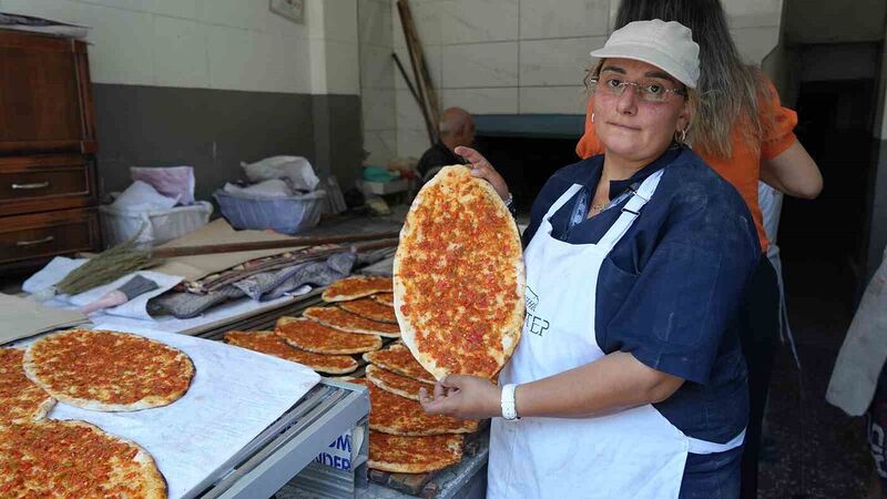 GAZİANTEP'İN KADIN PİDE USTASI