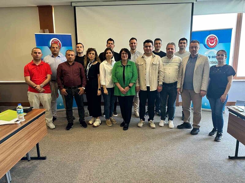 Giresun’da banka çalışanlarına “Stres ile başa çıkma ve öfke kontrolü” eğitimi verildi