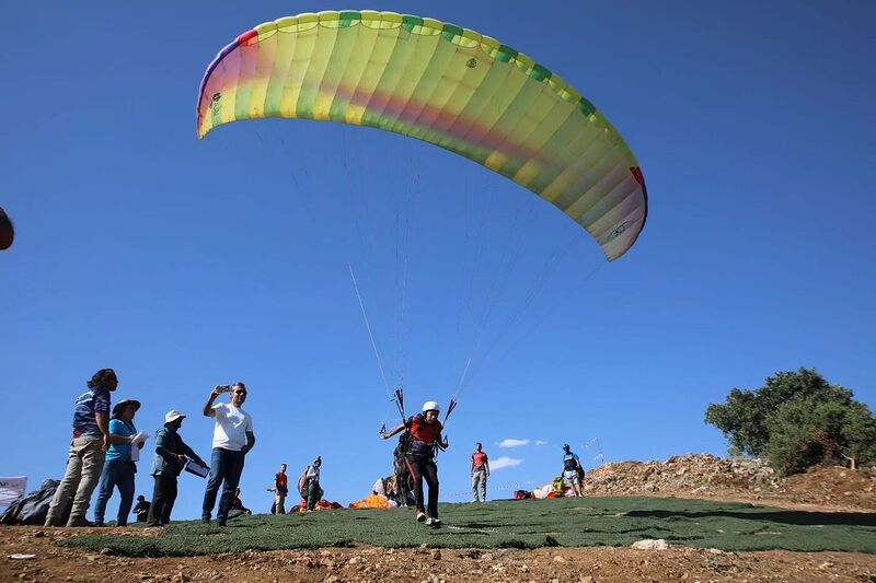 ADIYAMAN'IN GÖLBAŞI İLÇESİNDE YAMAÇ