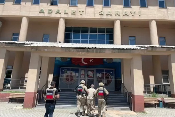 Hakkari’de aranan 30 şahıs yakalandı