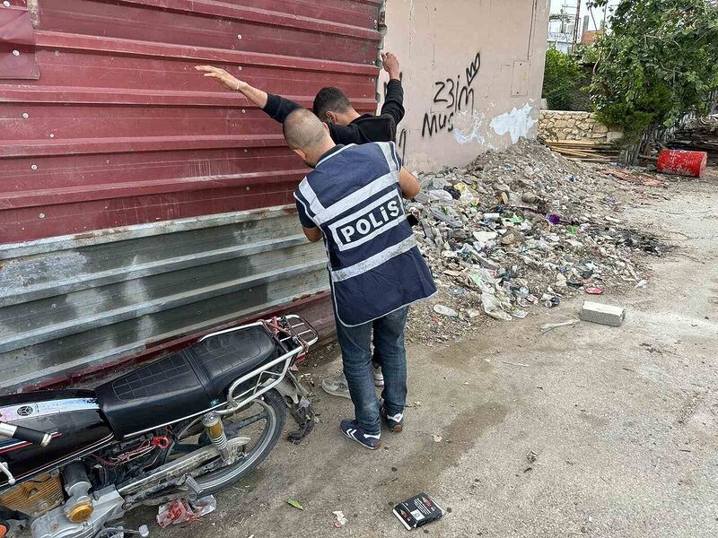 HATAY'DA GÖÇMEN KAÇAKÇILIĞI SUÇUNA