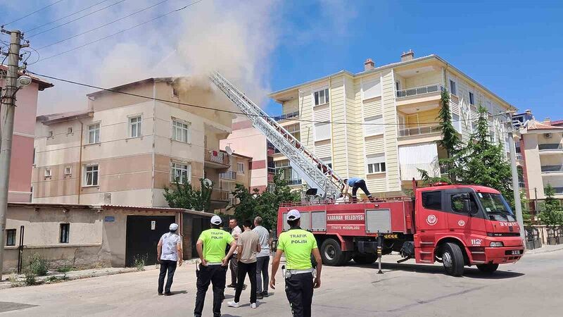 KARAMAN’DA BİR BİNANIN ÇATISINDA