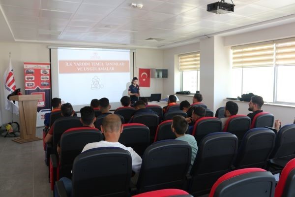 KARS’TA AFAD PERSONELİNE İLK