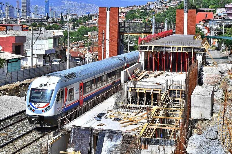 Katip Çelebi Üniversitesi ve Gürçeşme İZBAN’a bağlanıyor