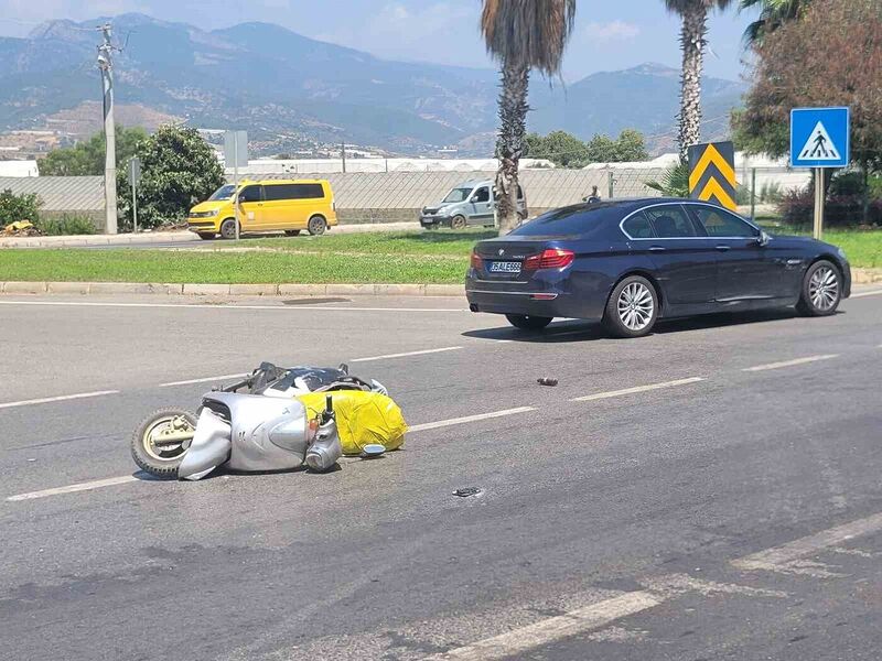 Kavşakta korkutan kaza: 1 yaralı