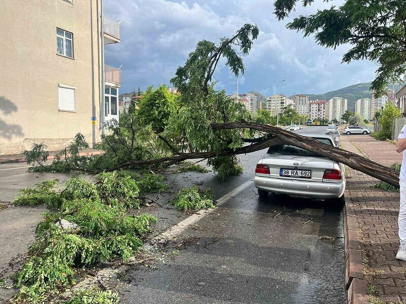 KAYSERİ’DE AKŞAM SAATLERİNDEN İTİBAREN