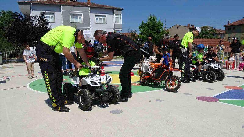 Öğrenciler hem motosikleti tanıdı hem de deneyimleme imkanı buldu