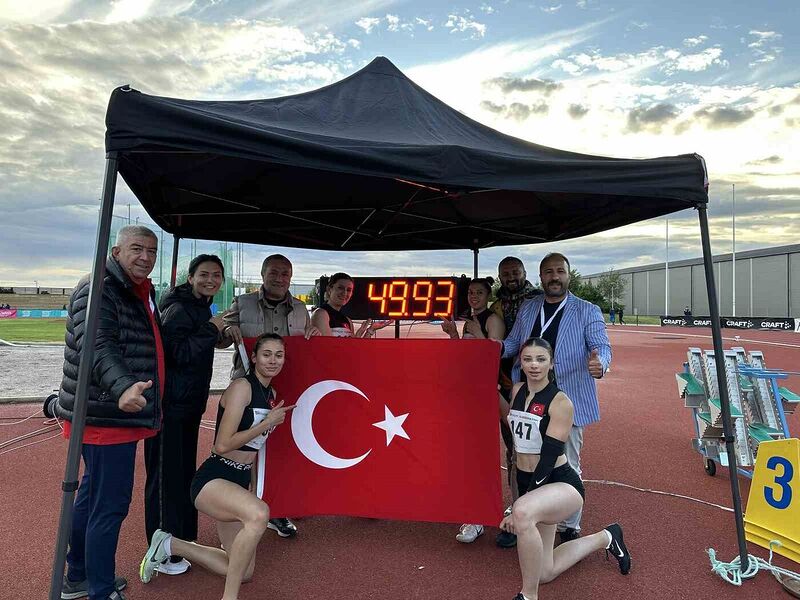 ÖZEL SPORCULAR 4X100 METRE