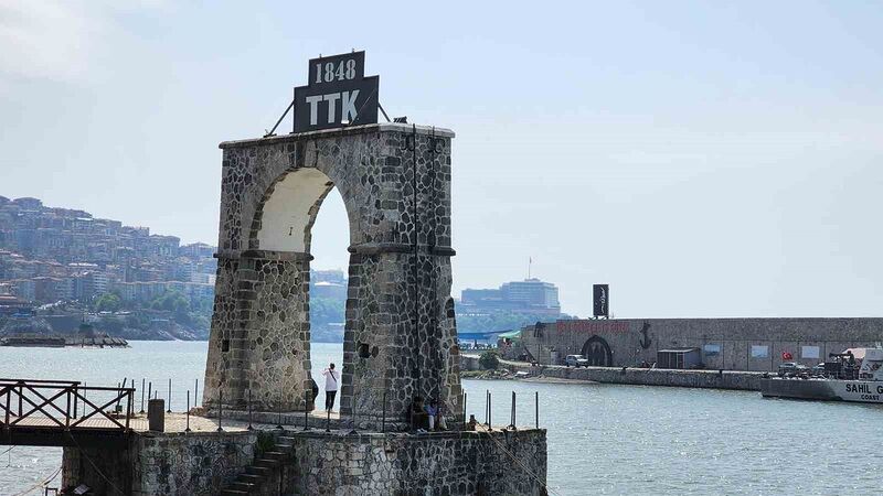 ZONGULDAK'TA SICAKLIKLAR 30 DERECENİN