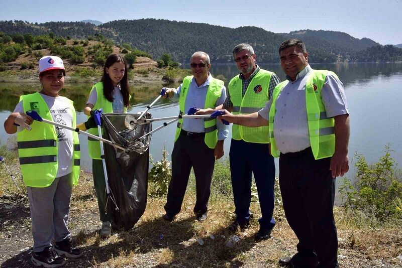 SINDIRGI'DA TEMİZ ÇEVRE ETKİNLİKLERİ