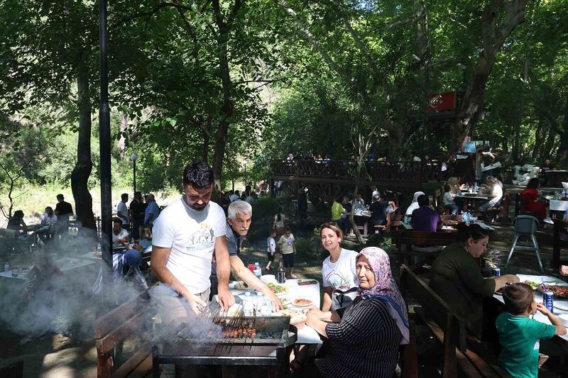 ADANA’NIN KOZAN İLÇESİNDE TERMOMETRENİN