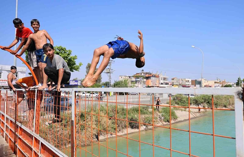 ADANA'DA KAVURUCU YAZ SICAKLARININ