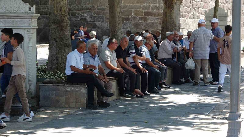 Aşırı sıcaklar sinirlendiriyor