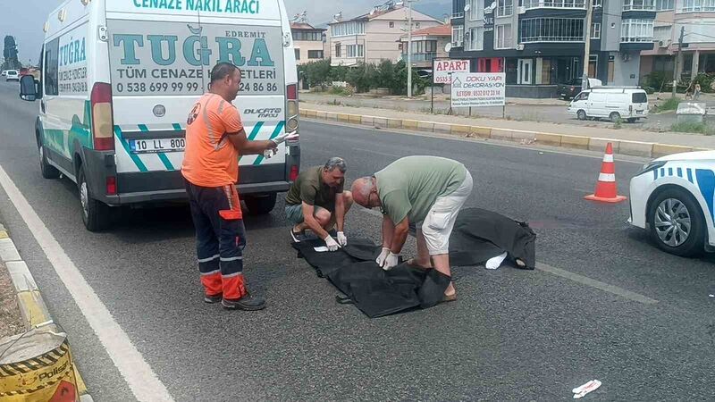 Balıkesir’de kamyonetin çarptığı yaya hayatını kaybetti