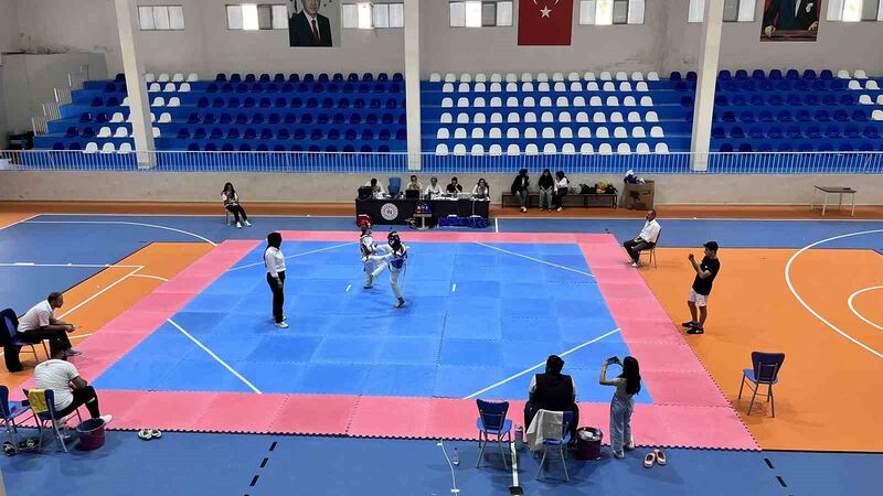 HACILAR SPOR SALONU, KAYSERİ