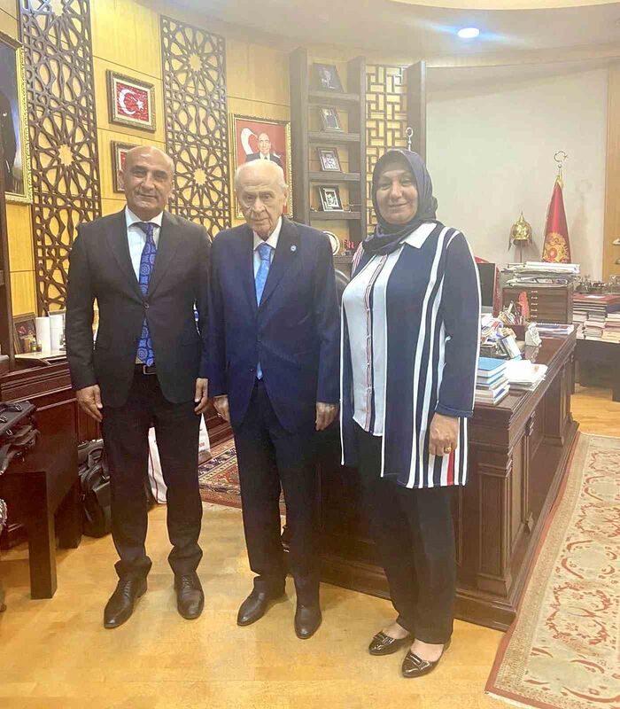 BAHÇELİ’DEN ARABANLI VATANDAŞLARA TEBRİK VE TEŞEKKÜR