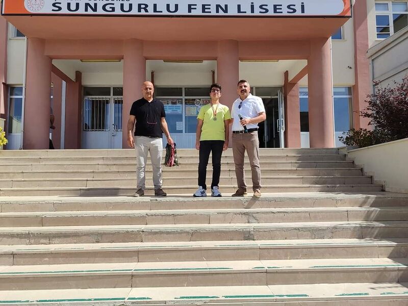 SUNGURLU FEN LİSESİ ÖĞRENCİSİ