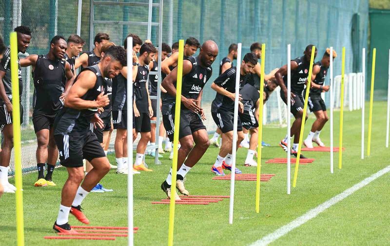 Beşiktaş, yeni sezon hazırlıkların sürdürüyor