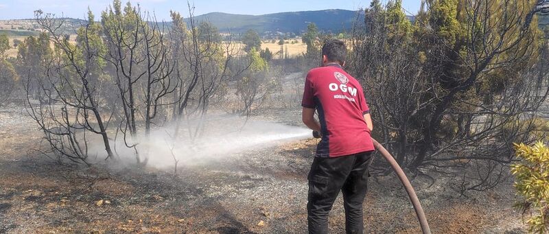 Bozüyük’te çıkan anız yangını ormanlık alana sıçramadan söndürüldü