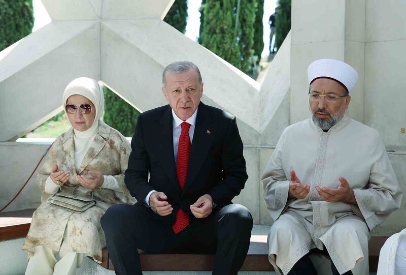 Cumhurbaşkanı Erdoğan: “15 Temmuz’a ‘oyun’ diyenleri kıyamete kadar affetmeyeceğiz”