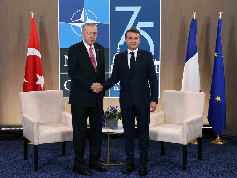 Cumhurbaşkanı Erdoğan, Fransa Cumhurbaşkanı Macron ile görüştü