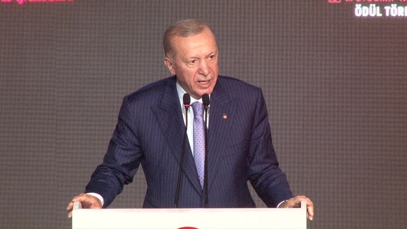 Cumhurbaşkanı Erdoğan: “Ölüm kusanlara karşı 15 Temmuz’da destan yazdık”