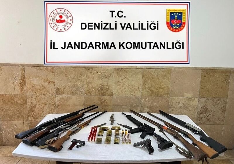 DENİZLİ’DE JANDARMA EKİPLERİ SİLAH