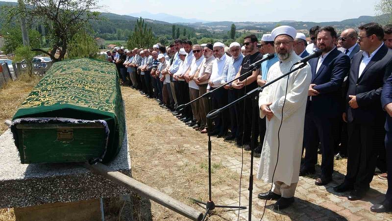 DİYANET İŞLERİ BAŞKANI ERBAŞ, KÜTAHYA’DA MÜEZZİN-KAYYIM HALİL İBRAHİM GÜÇLÜ’NÜN CENAZESİNE