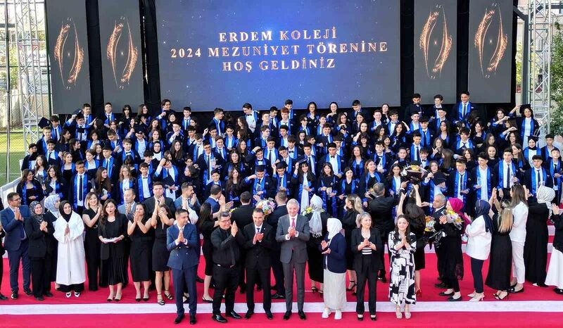 ERDEM KOLEJİ’NDEN LGS’DE KİTLESEL